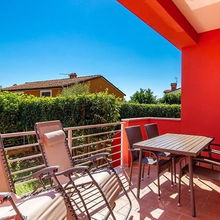 Rona Apartment Denis Умаг Екстер'єр фото