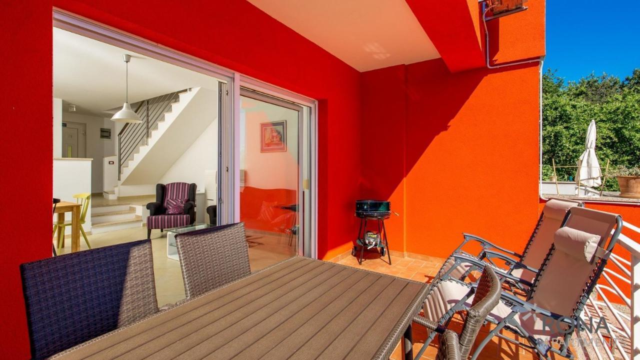 Rona Apartment Denis Умаг Екстер'єр фото