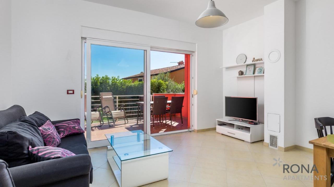 Rona Apartment Denis Умаг Екстер'єр фото
